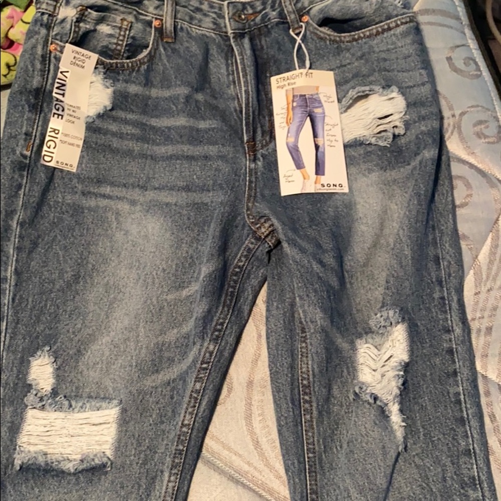 High waisted jeans
